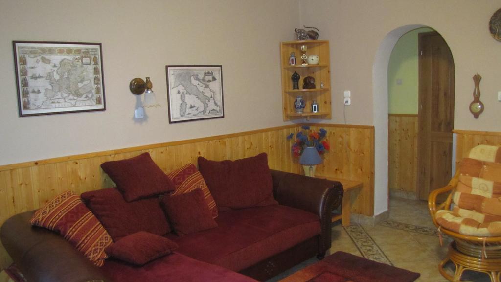 Alsóhegyi Apartmanok Zalakaros Szoba fotó